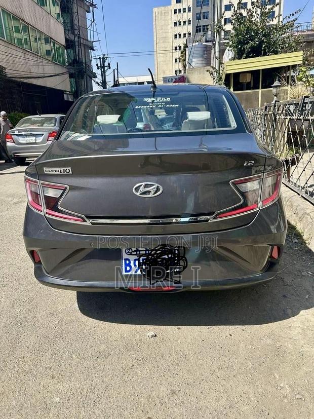 Hyundai I10 2022 Gray