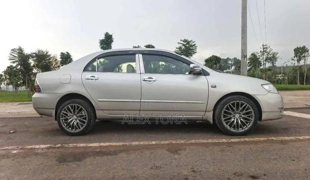 Toyota Corolla 2007 Gold