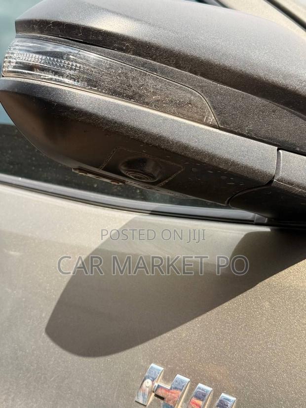 Toyota Hilux 2022 Gray
