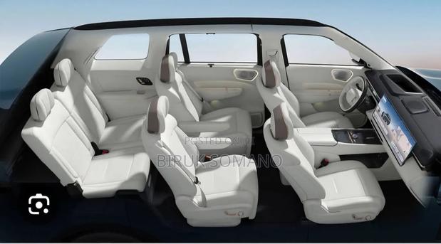New Lynk & Co 900 2025