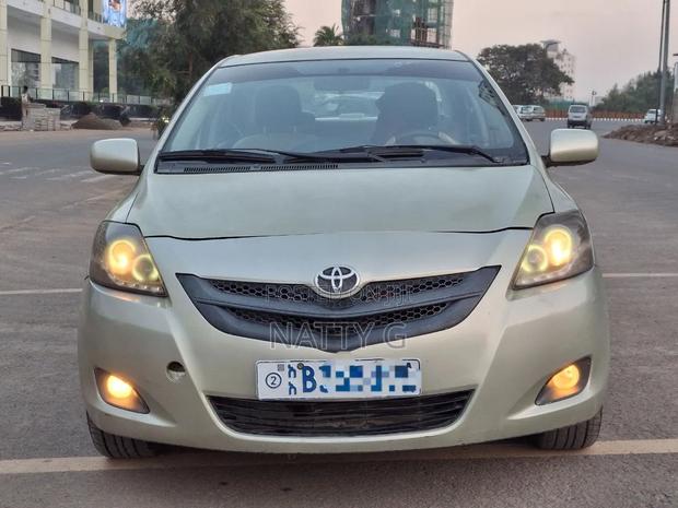 Toyota Yaris 2007 Gold