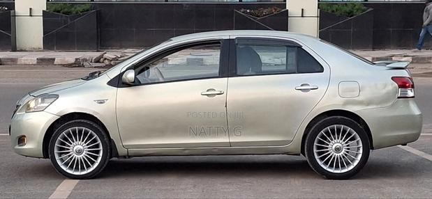 Toyota Yaris 2007 Gold