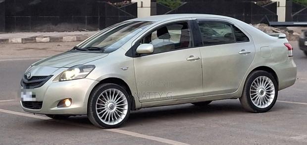 Toyota Yaris 2007 Gold