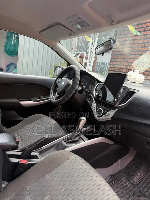 Suzuki Baleno 2019 White