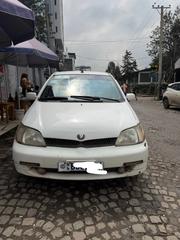 Toyota Platz 2001 White for sale