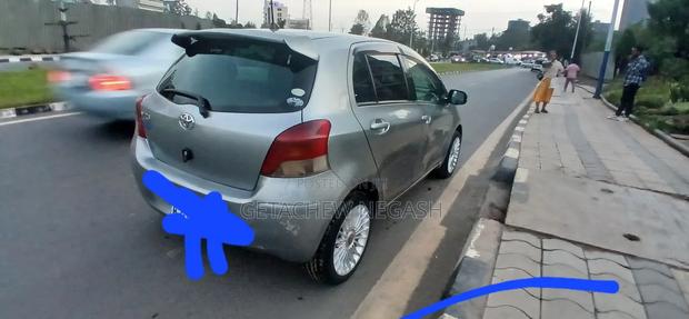 Toyota Yaris 2008 Gray