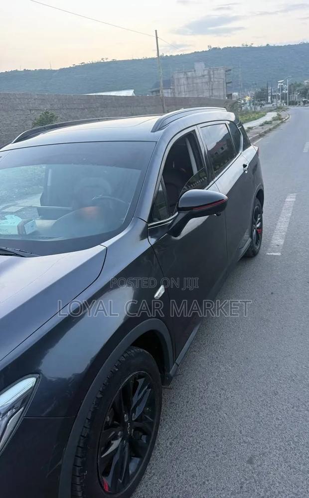 Chevrolet Orlando 2024 Gray