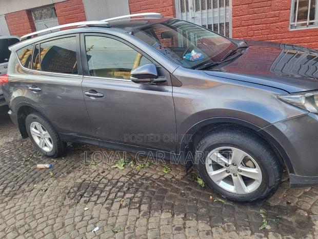 Toyota RAV4 2014 Gray