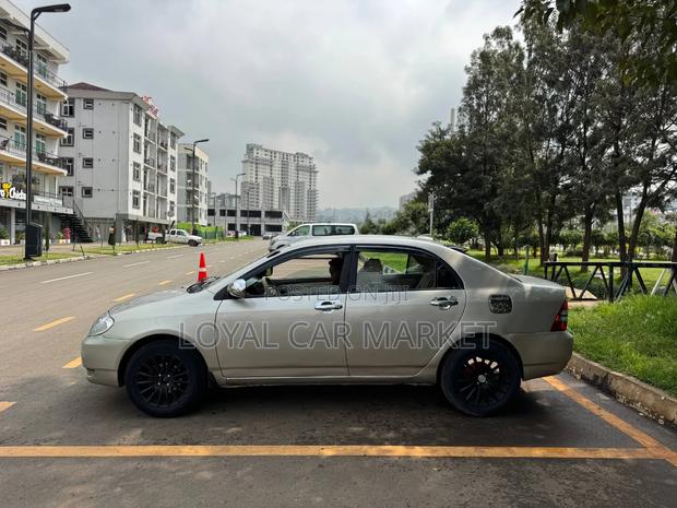 Toyota Corolla 2003 Gold