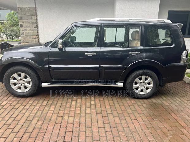 Mitsubishi Pajero 2007 Black