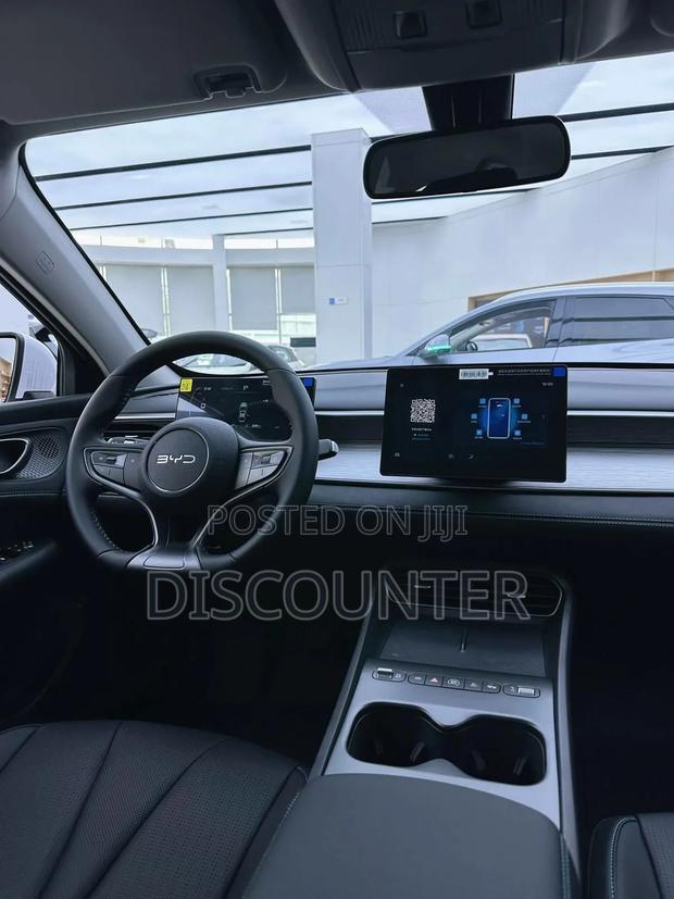 New BYD Seal 05 DM-i 2025 White