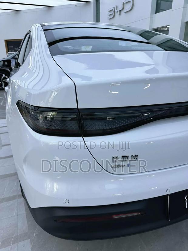 New BYD Seal 05 DM-i 2025 White