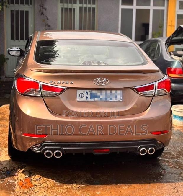 Hyundai Elantra 2015 Brown