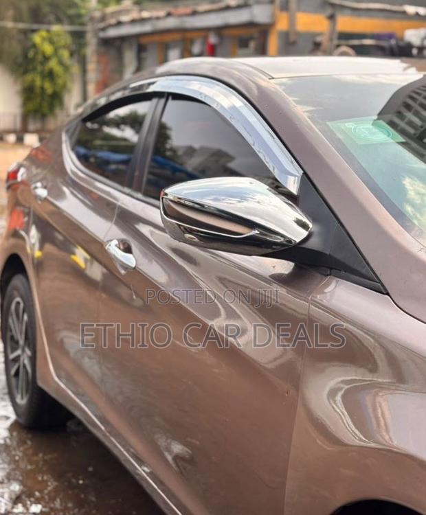 Hyundai Elantra 2015 Brown