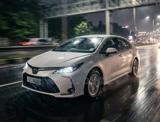 Toyota Corolla 2022 White