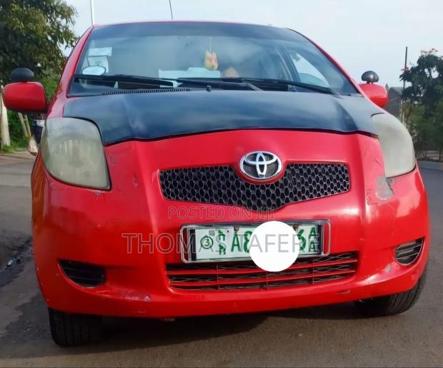Toyota Yaris 2006 Red