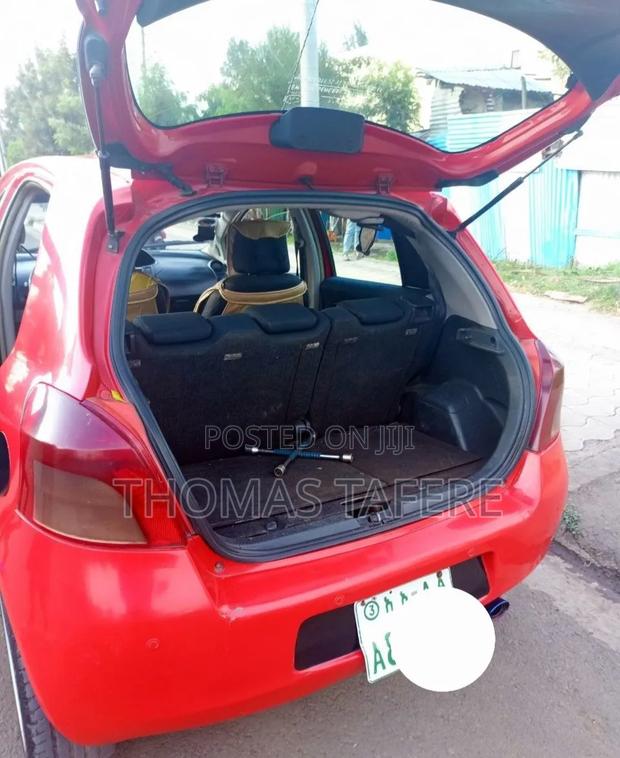 Toyota Yaris 2006 Red