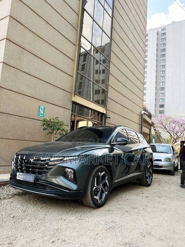 Hyundai Tucson SE 2023 Gray