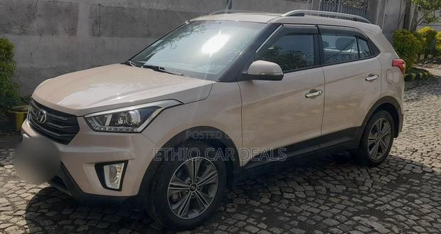 Hyundai Creta 2017 Pink