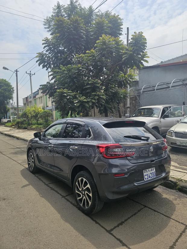 Suzuki Baleno 2022 Gray