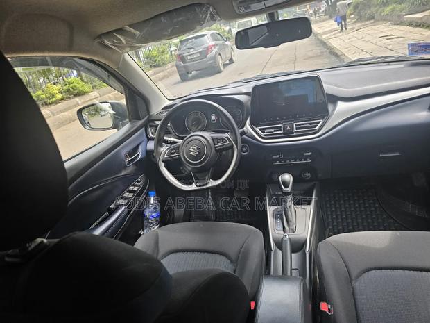 Suzuki Baleno 2022 Gray