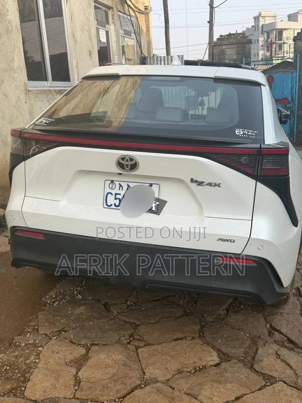 Toyota bZ4X 2023 White
