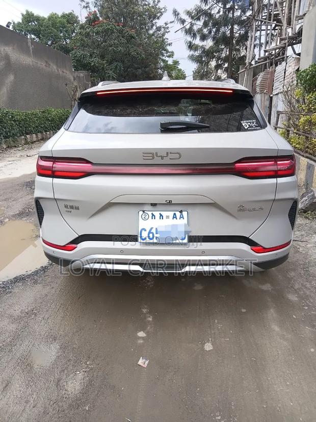 BYD Song Plus 2025 Gray