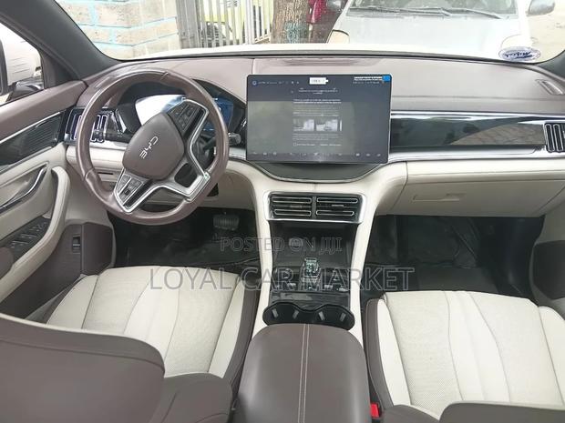 BYD Song Plus 2025 Gray
