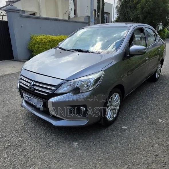 Mitsubishi Attrage 2021 Gray