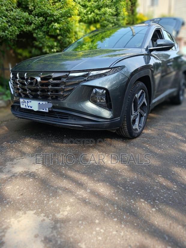 Hyundai Tucson 2023 Gray