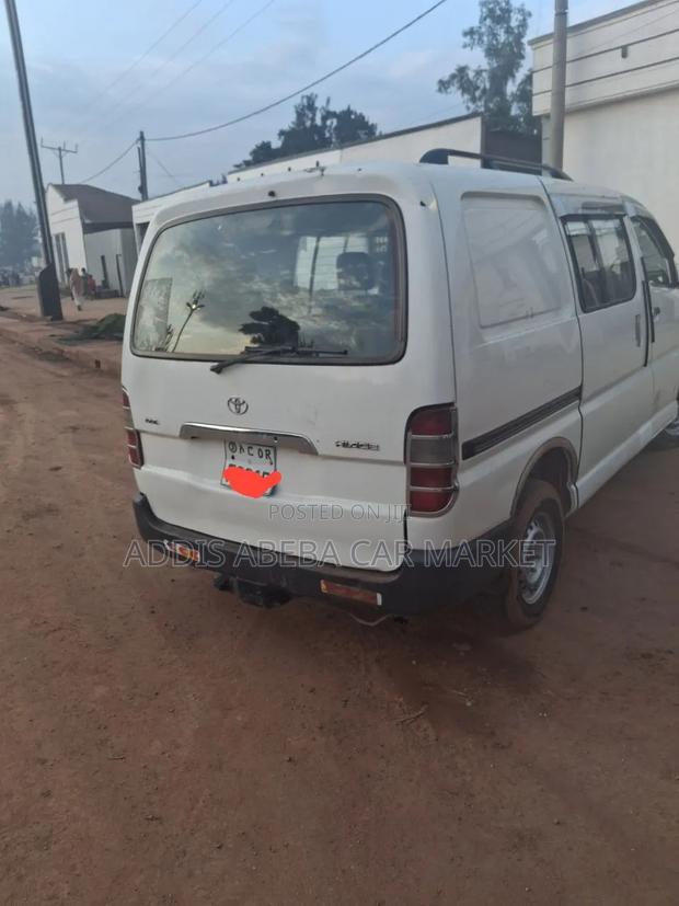 Toyota Avanza 2008 White