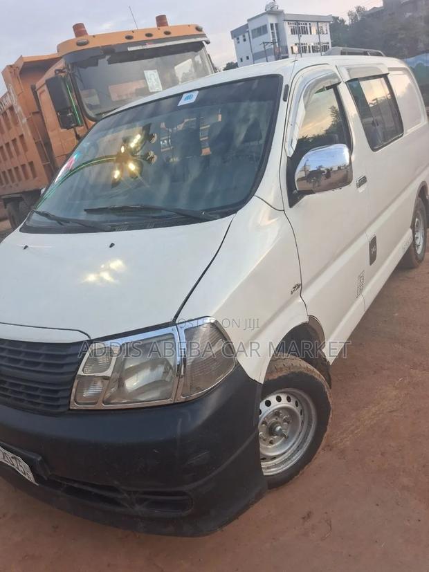 Toyota Avanza 2008 White