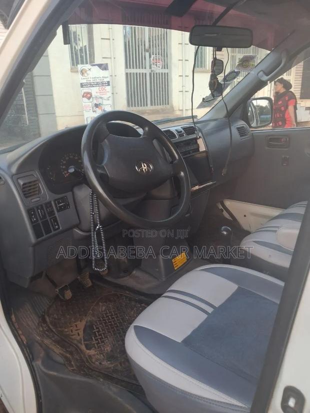 Toyota Avanza 2008 White