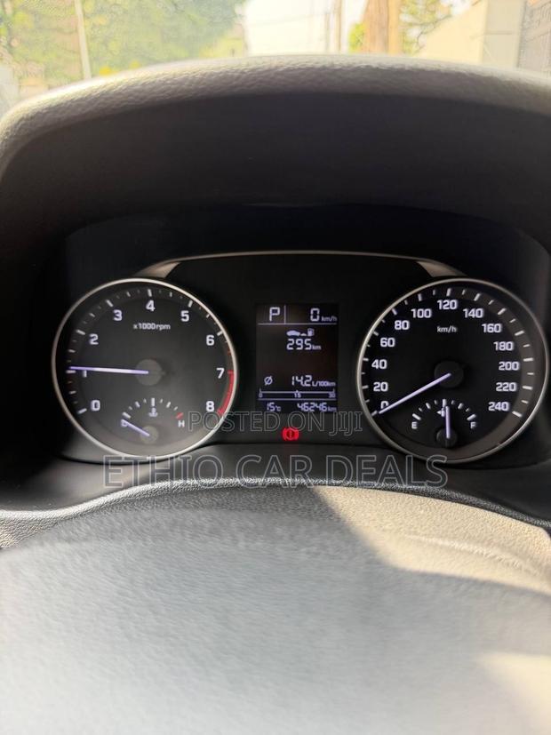 Hyundai Elantra 2017 Silver
