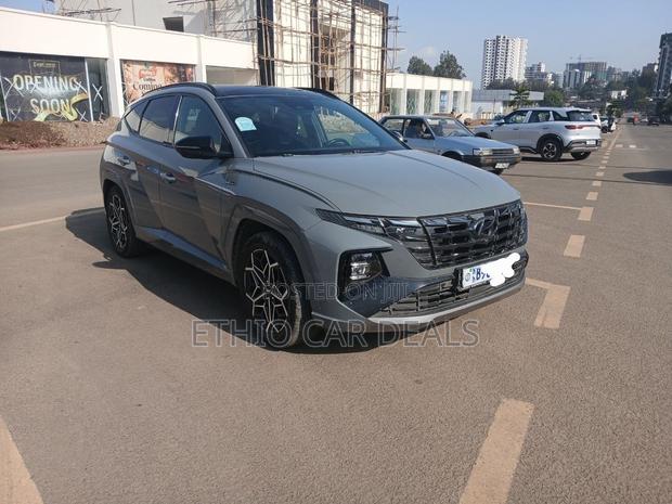 Hyundai Tucson 2023 Gray