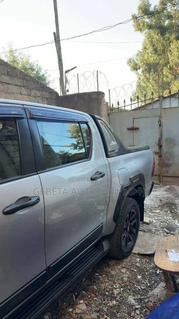Toyota Hilux 2023