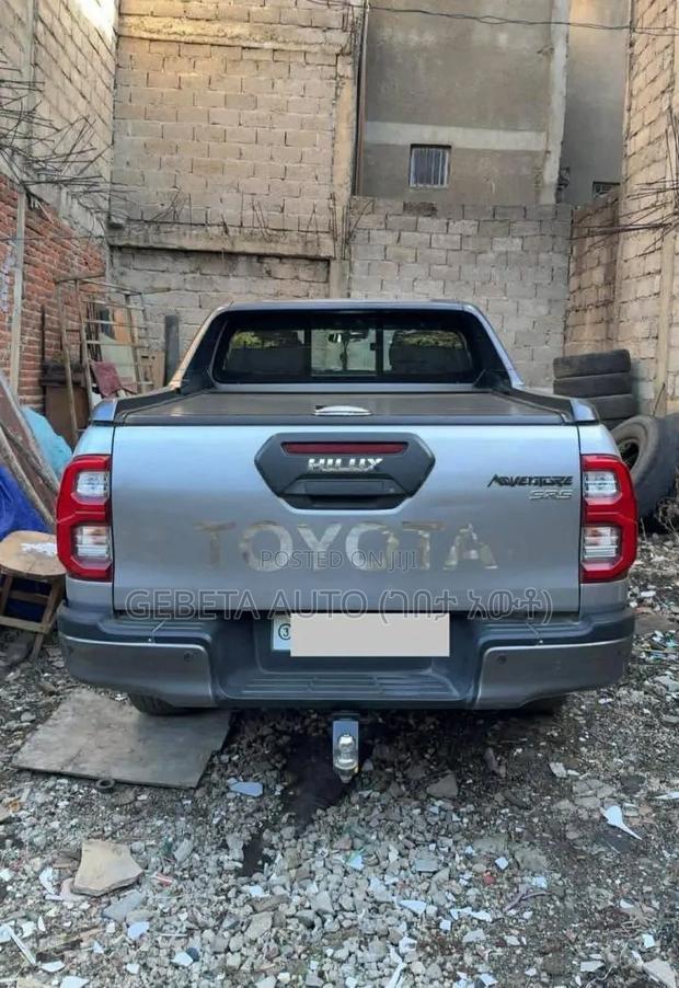 Toyota Hilux 2023