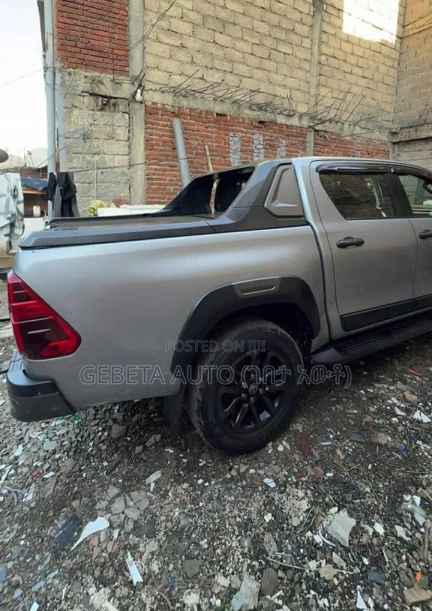 Toyota Hilux 2023