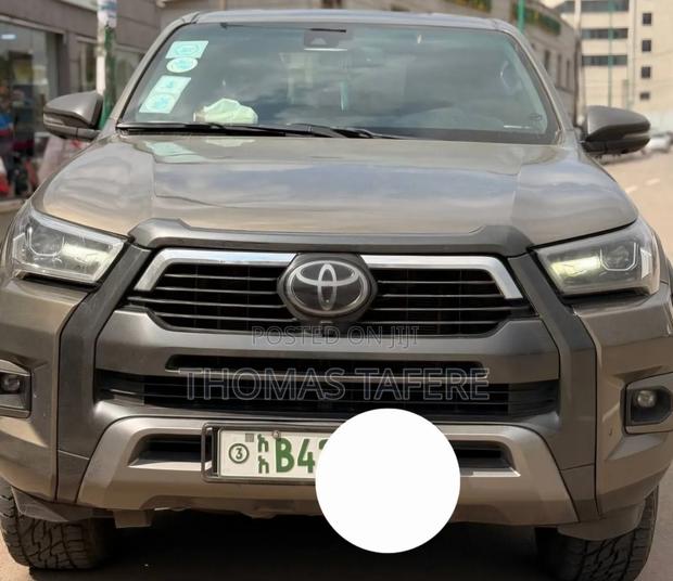 Toyota Hilux 2022