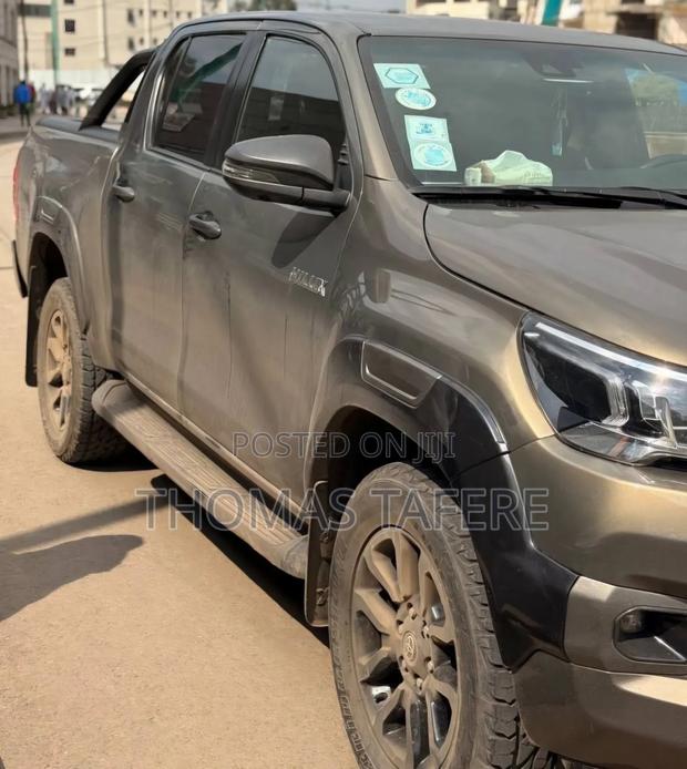 Toyota Hilux 2022