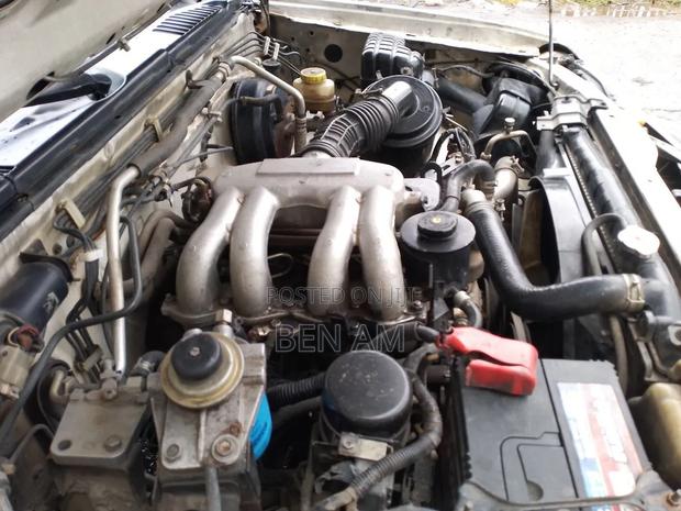 Nissan Hardbody 2003 White