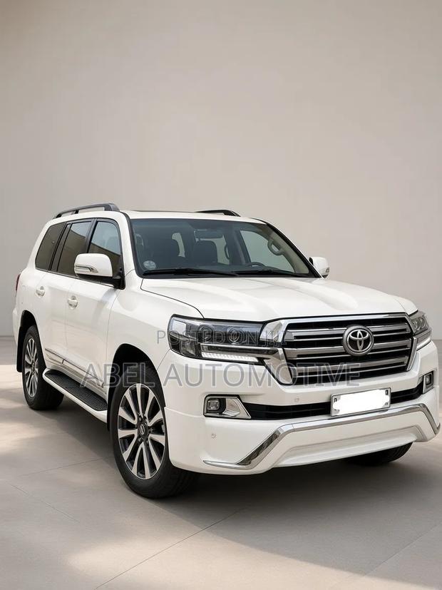 Toyota Land Cruiser 2012 White