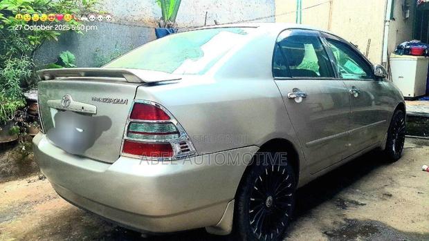 Toyota Corolla 2004