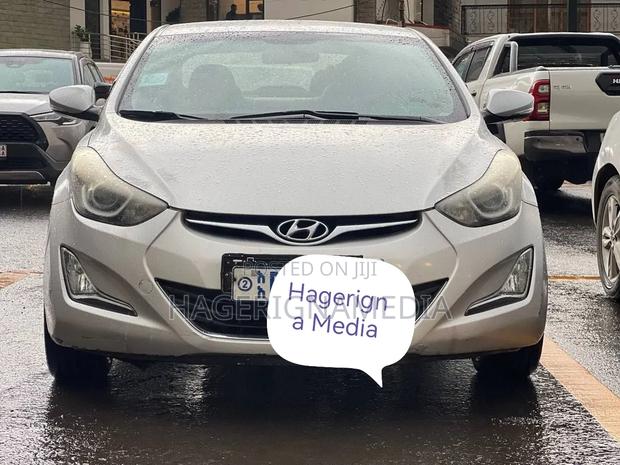 Hyundai Avante 2015 Beige