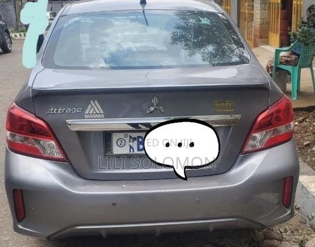 Mitsubishi Attrage 2021 Gray