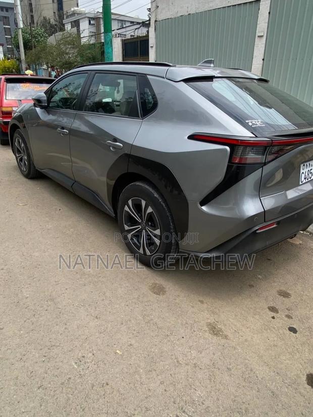 Toyota bZ4X 2023 Gray