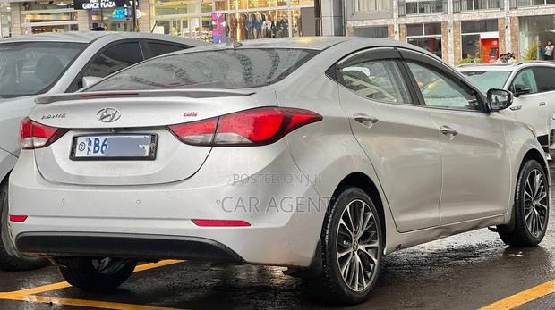 Hyundai Avante 2015 Gray