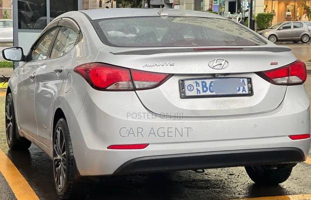 Hyundai Avante 2015 Gray