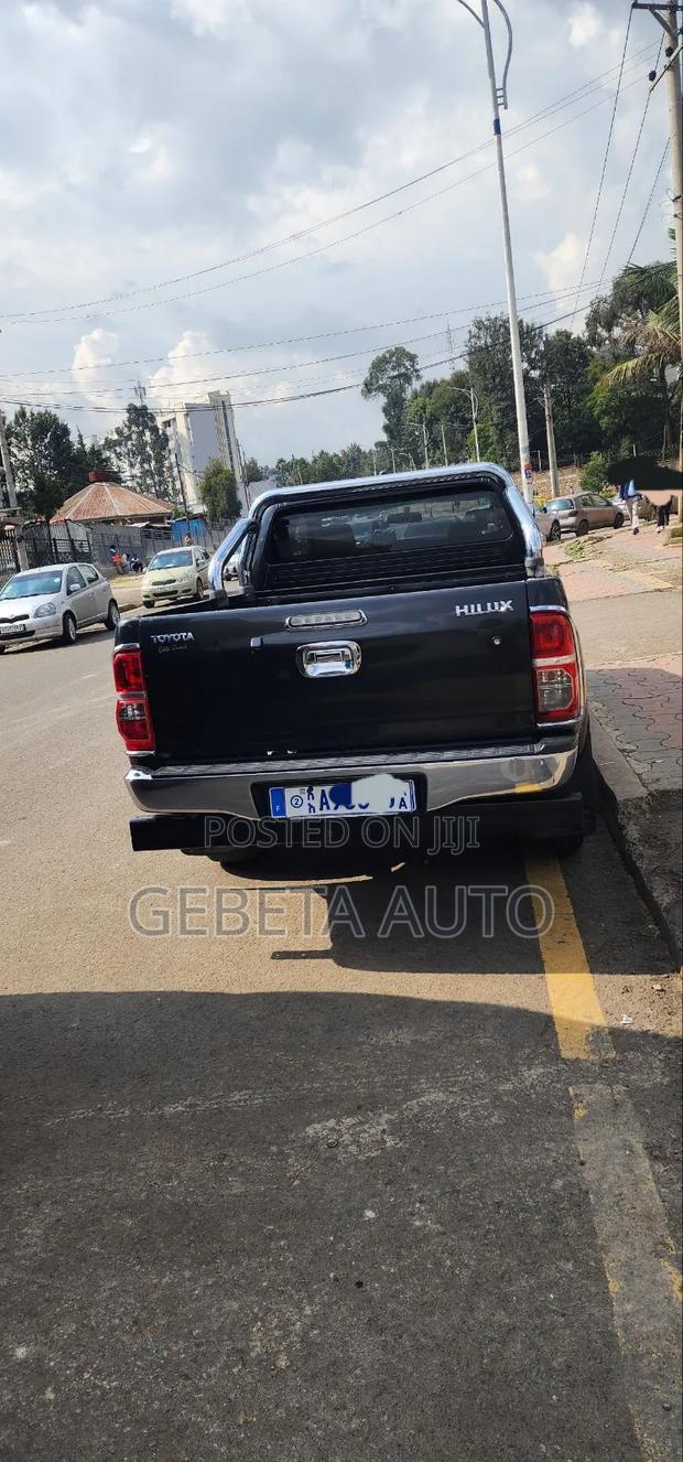 Toyota Hilux 2012