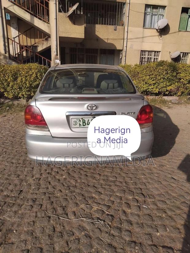 Toyota Platz 2005 Silver